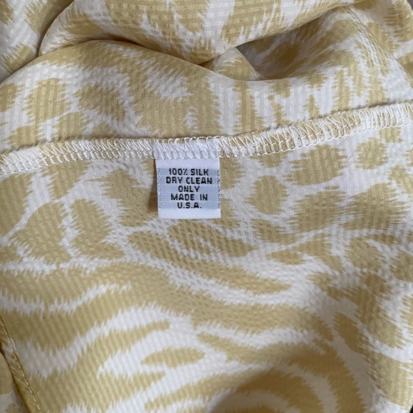 Silk blouse - Picture 2 of 5